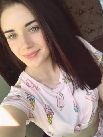 Яна 😻 фото 2